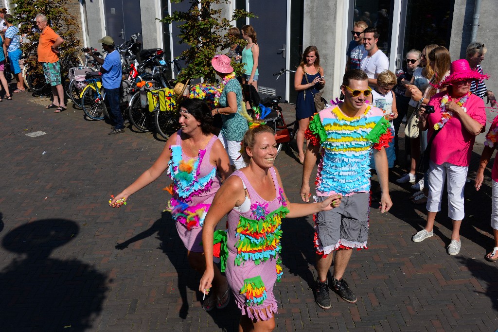 ../Images/Zomercarnaval Noordwijkerhout 055.jpg